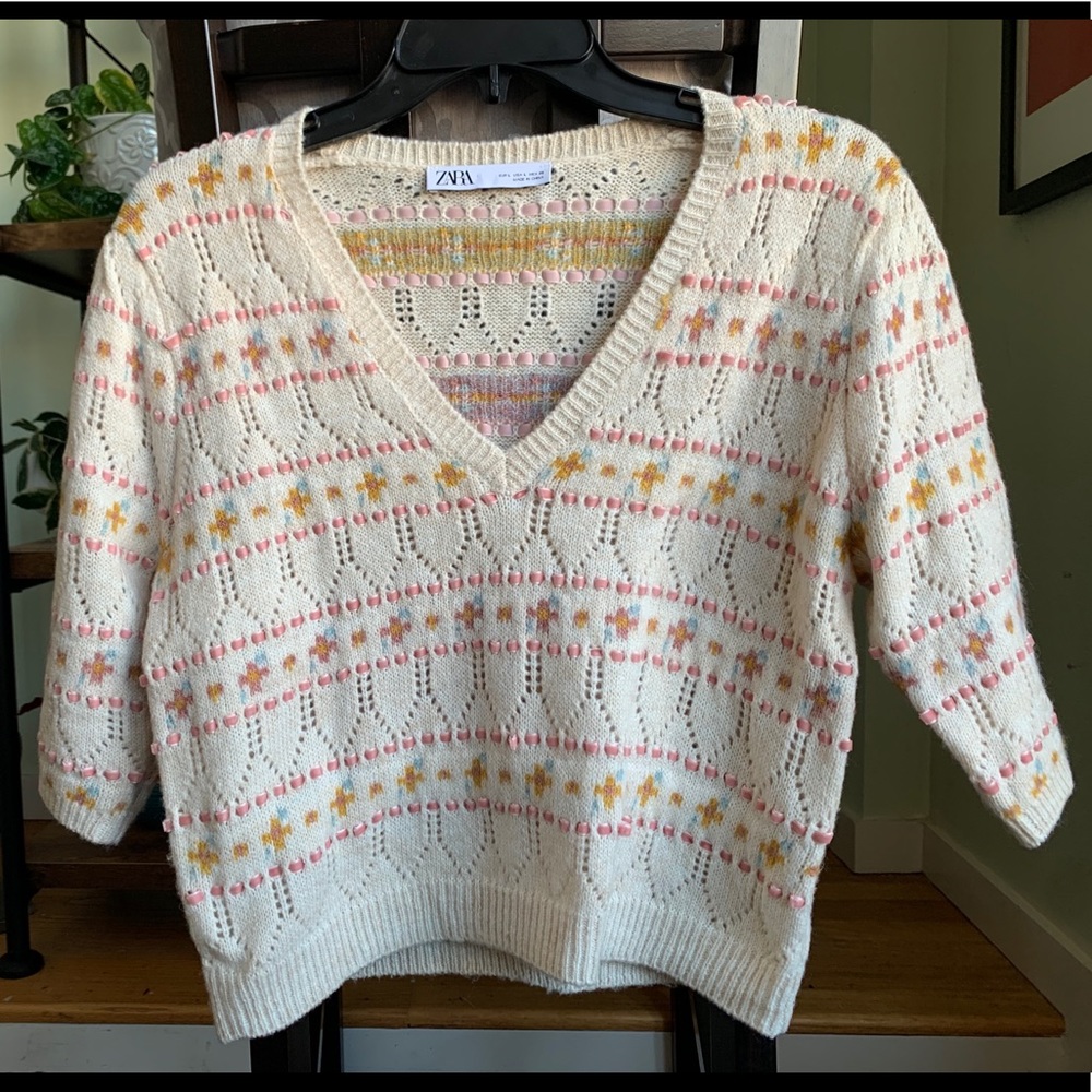 New Zara pretty sweater cream and pink Large